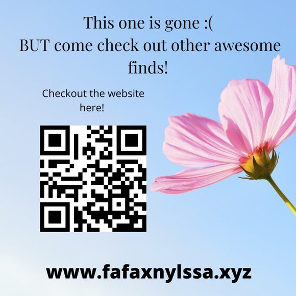 TSH Dresses & Skirts - Design Dress w/V Neckline